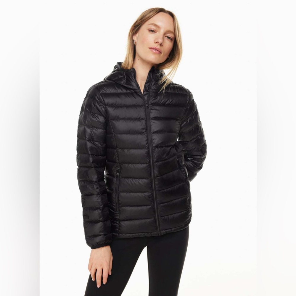 NWT! The Group Babaton The Foundation Puffer™